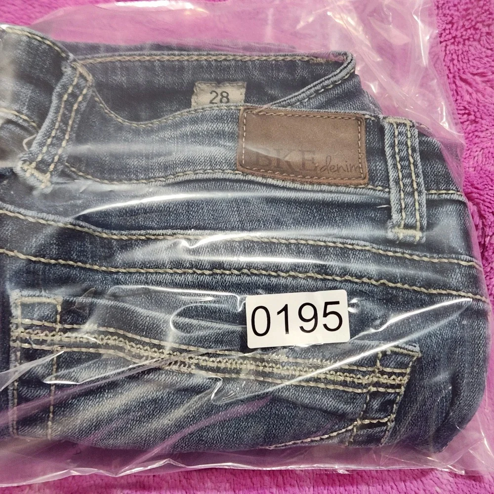 BKE Denim Dakota Jeans Women's Size‎ 28 Blue Bootcut Stretch Jeans